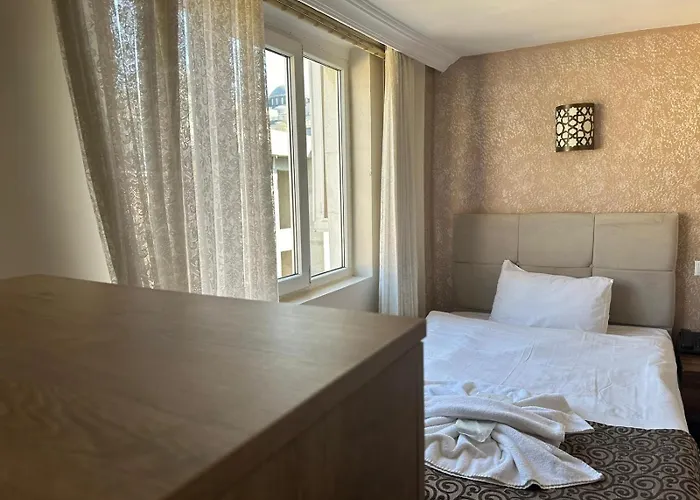 Hotel Buhara Family Inn